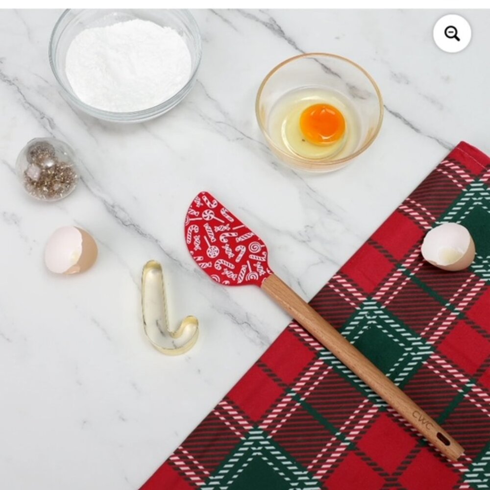 CWC Spatula and Cookie Cutter (Red and Gold) - Picture 3 of 6